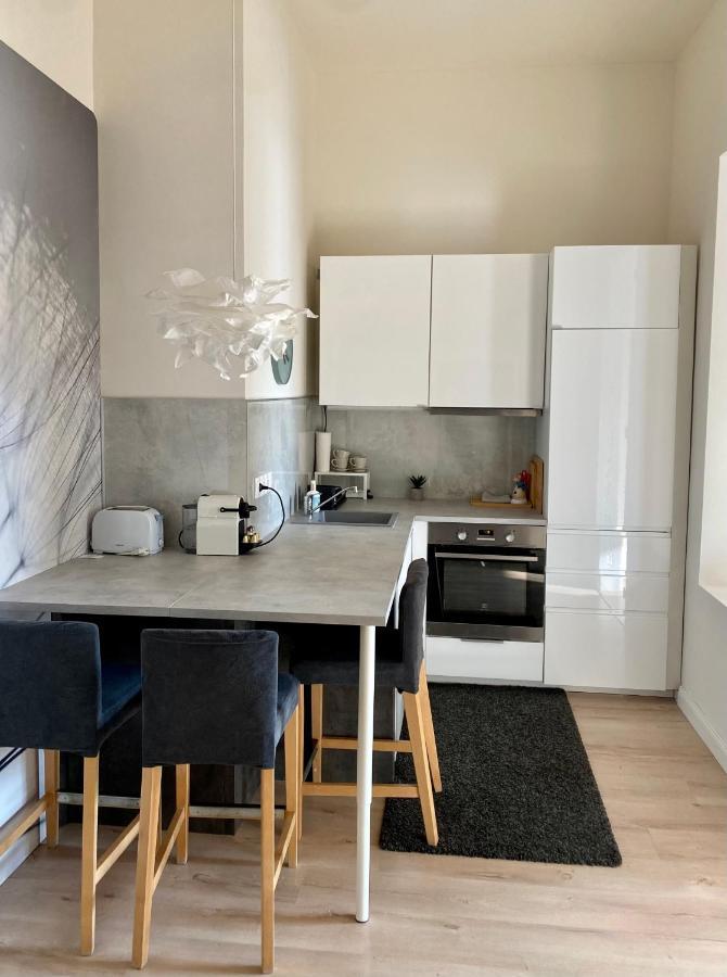 B32 Gellert Apartment Budapest Ngoại thất bức ảnh