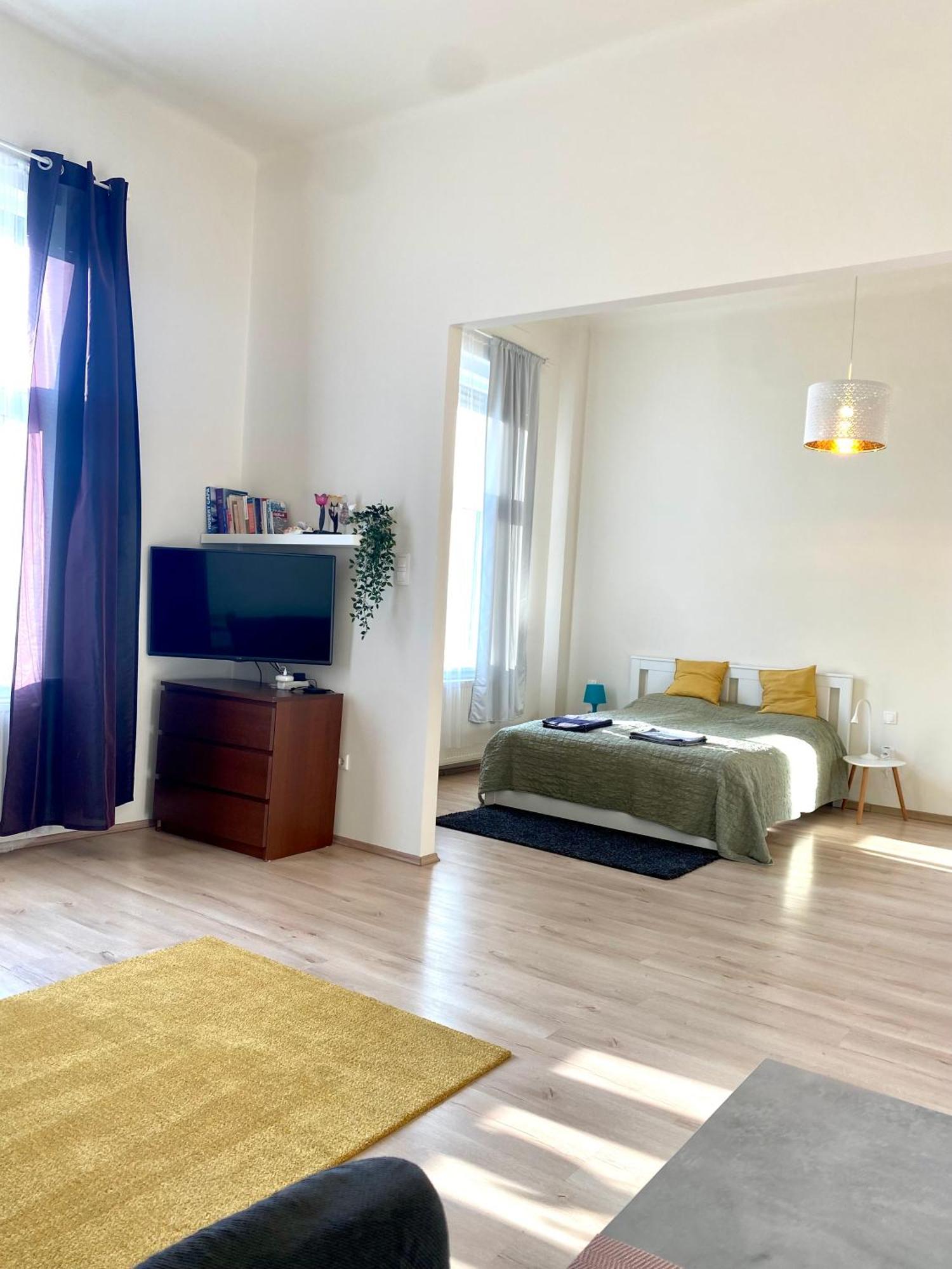 B32 Gellert Apartment Budapest Ngoại thất bức ảnh